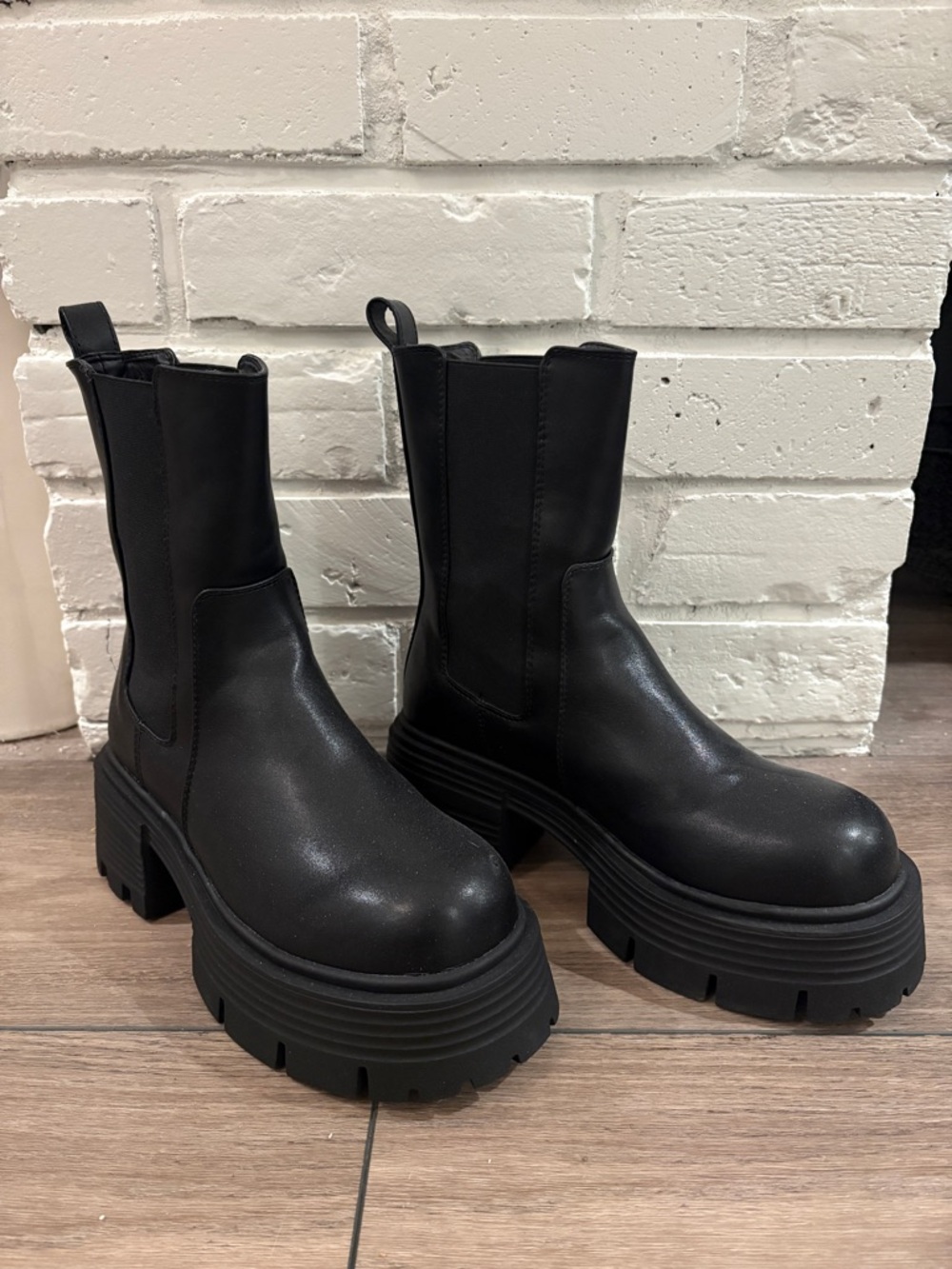 Black Platform Chelsea Boots
